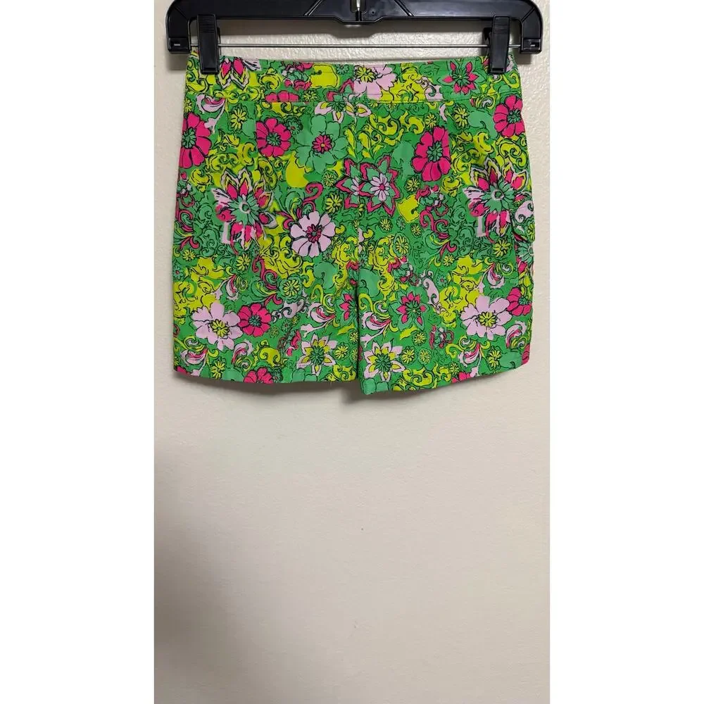 Kanu Surf Girls Green Floral Board Shorts Girls Size M (8-10)
